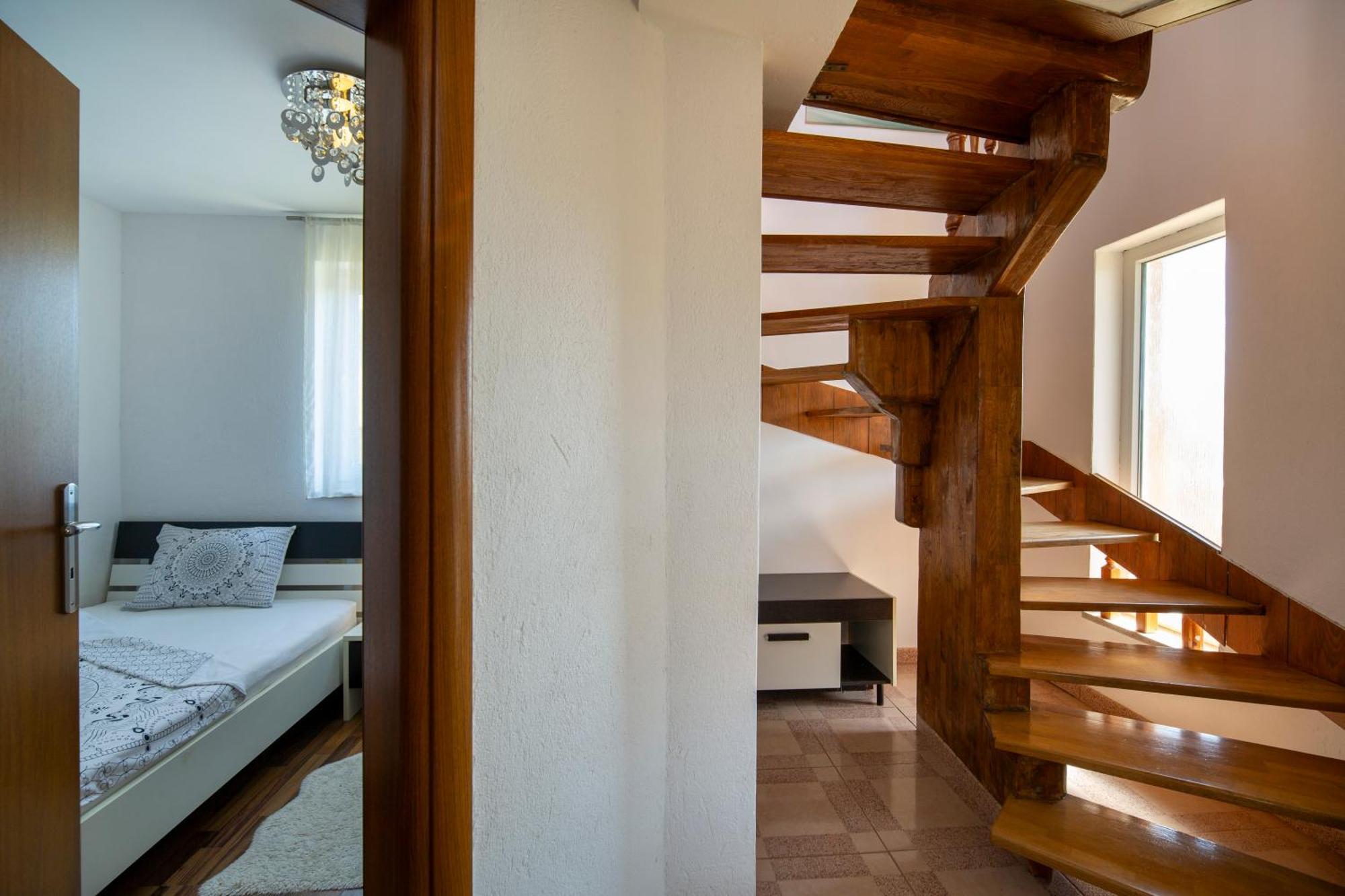 Apartman Viki Stinjan 普拉 外观 照片