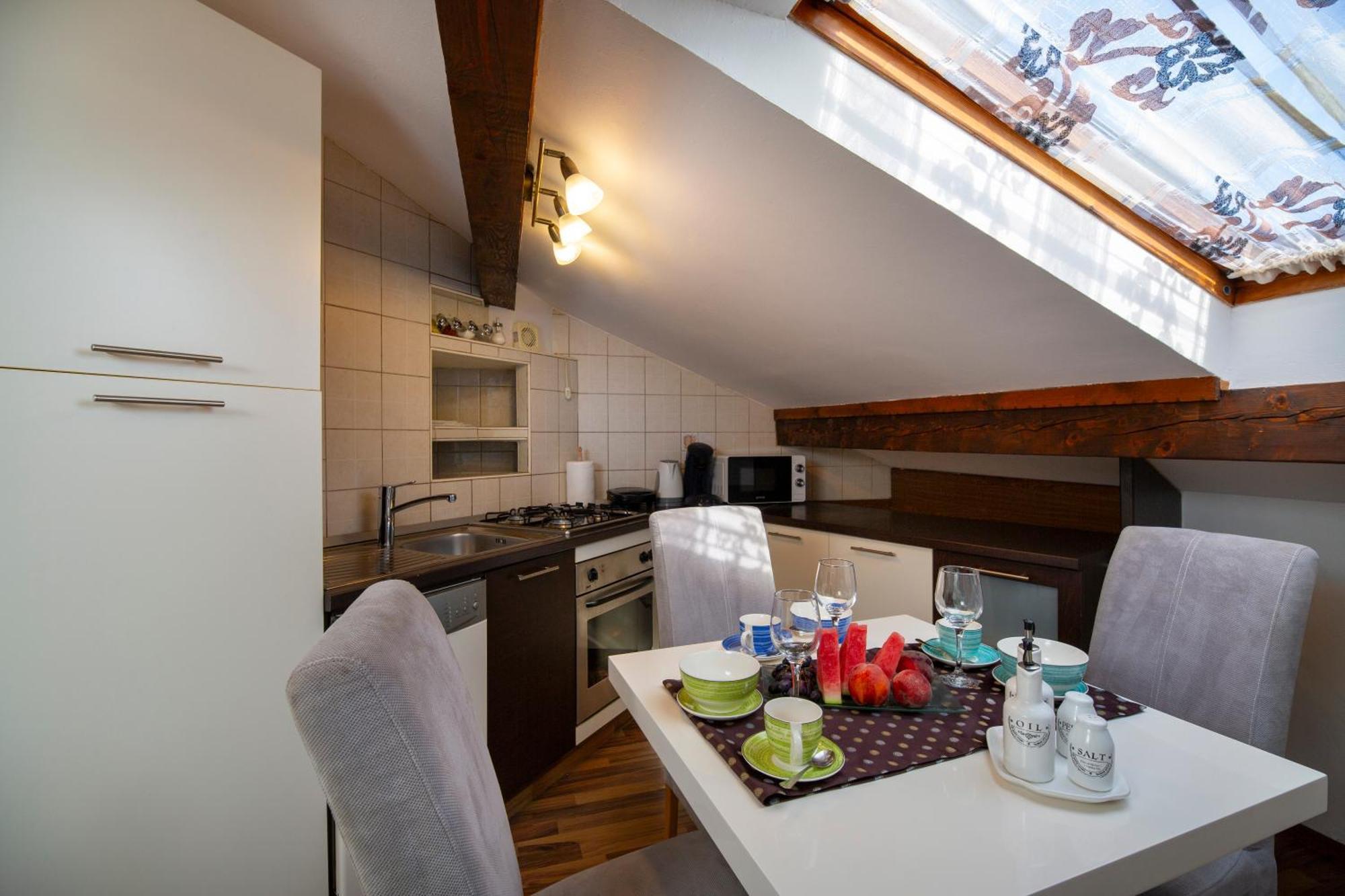 Apartman Viki Stinjan 普拉 外观 照片