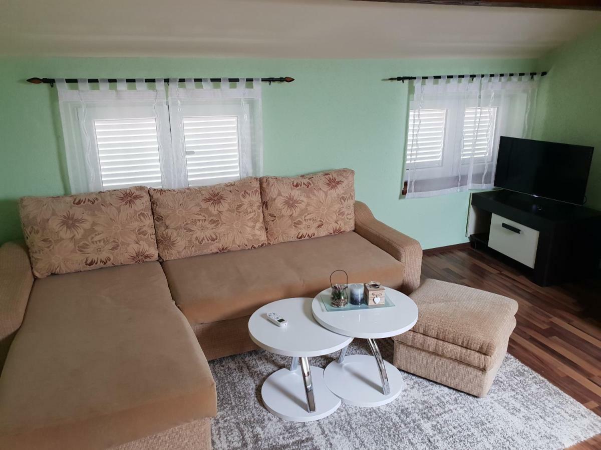 Apartman Viki Stinjan 普拉 外观 照片
